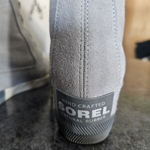 Sorel Light Gray Suede Boots